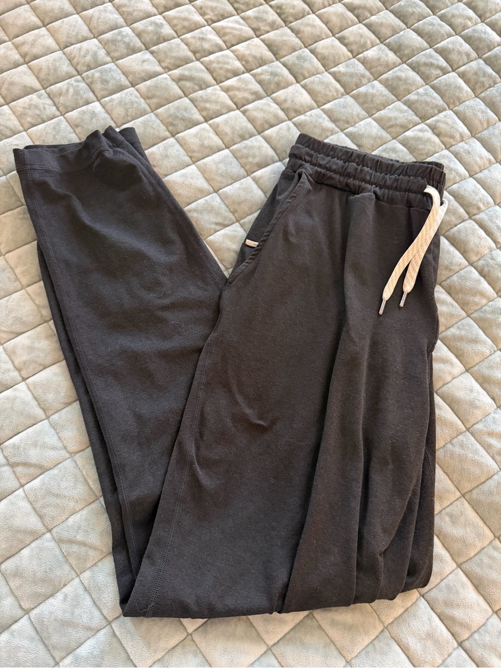 Vuori Performance Pants Straight Leg - size M